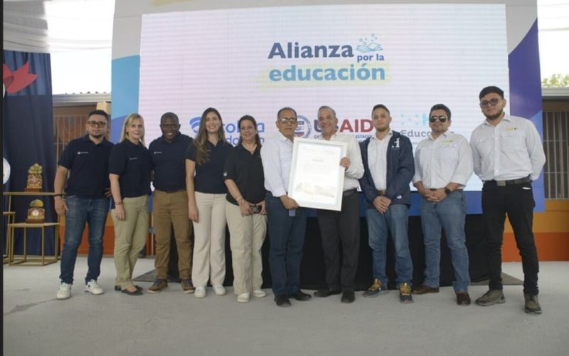 La Alianza por la Educación: apoyo de Ficohsa y aliados